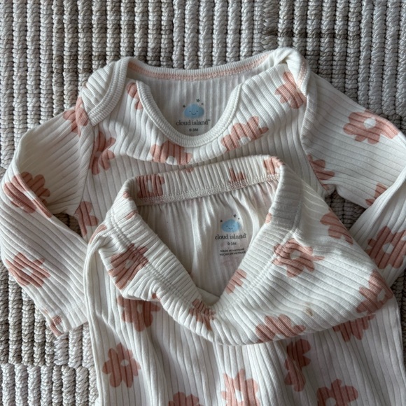 Cloud Island Floral Ribbed Baby Outfit - Picture 2 of 2